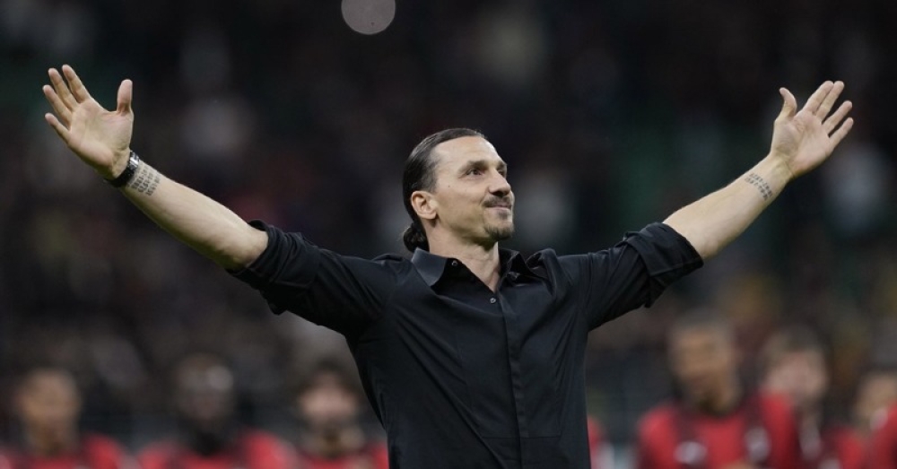 ZLATAN CHÍNH THỨC TRỞ VỀ AC MILAN